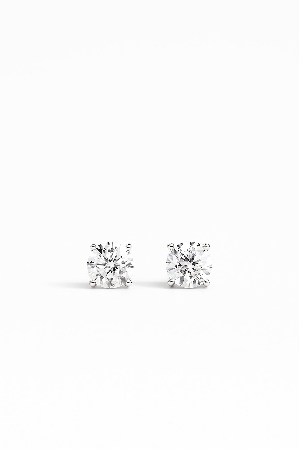 ROUND STUDS 6.0 CARATS