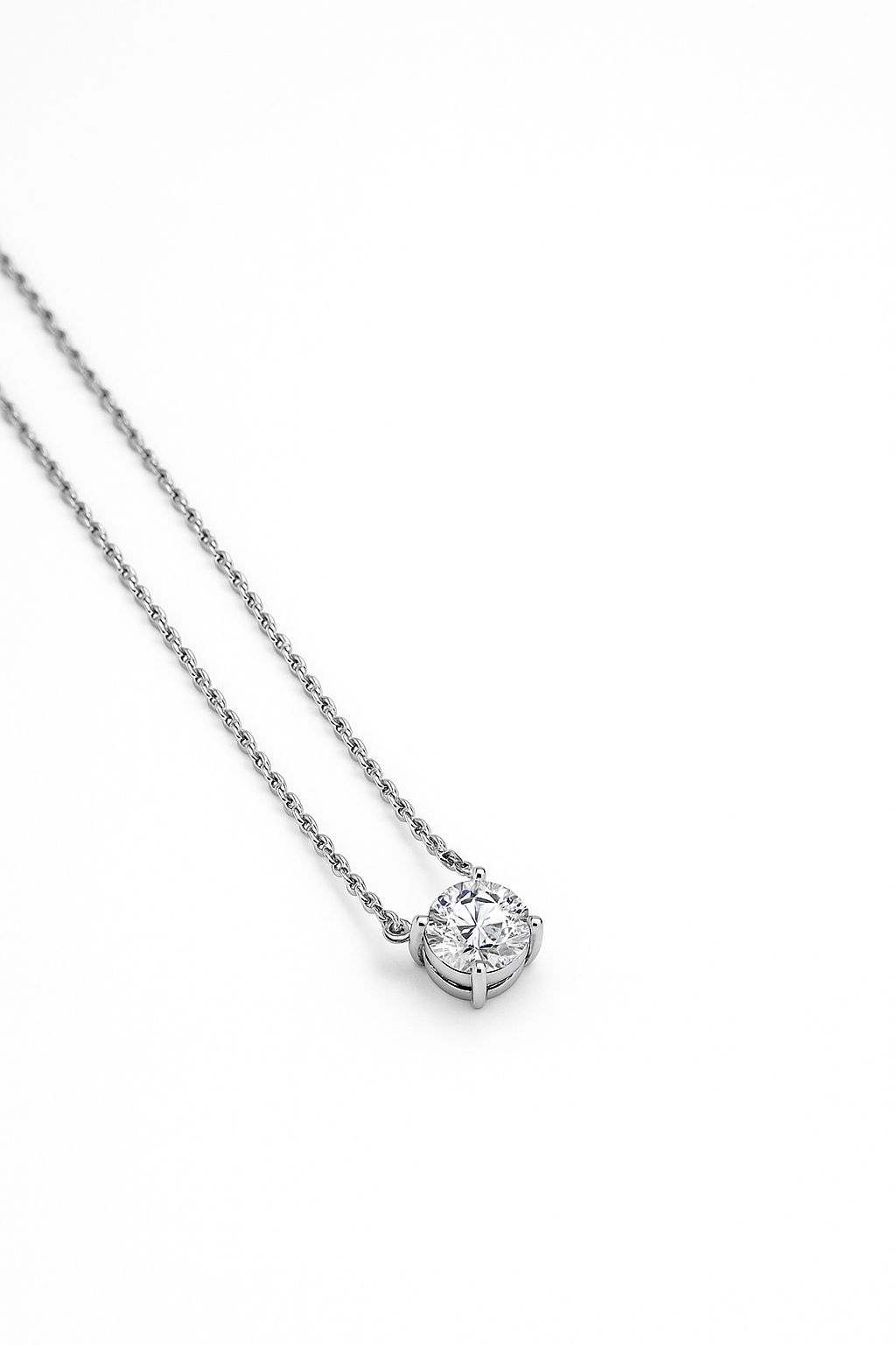 Lab Grown Solitary Necklace Round Shape 1.0 Carats
