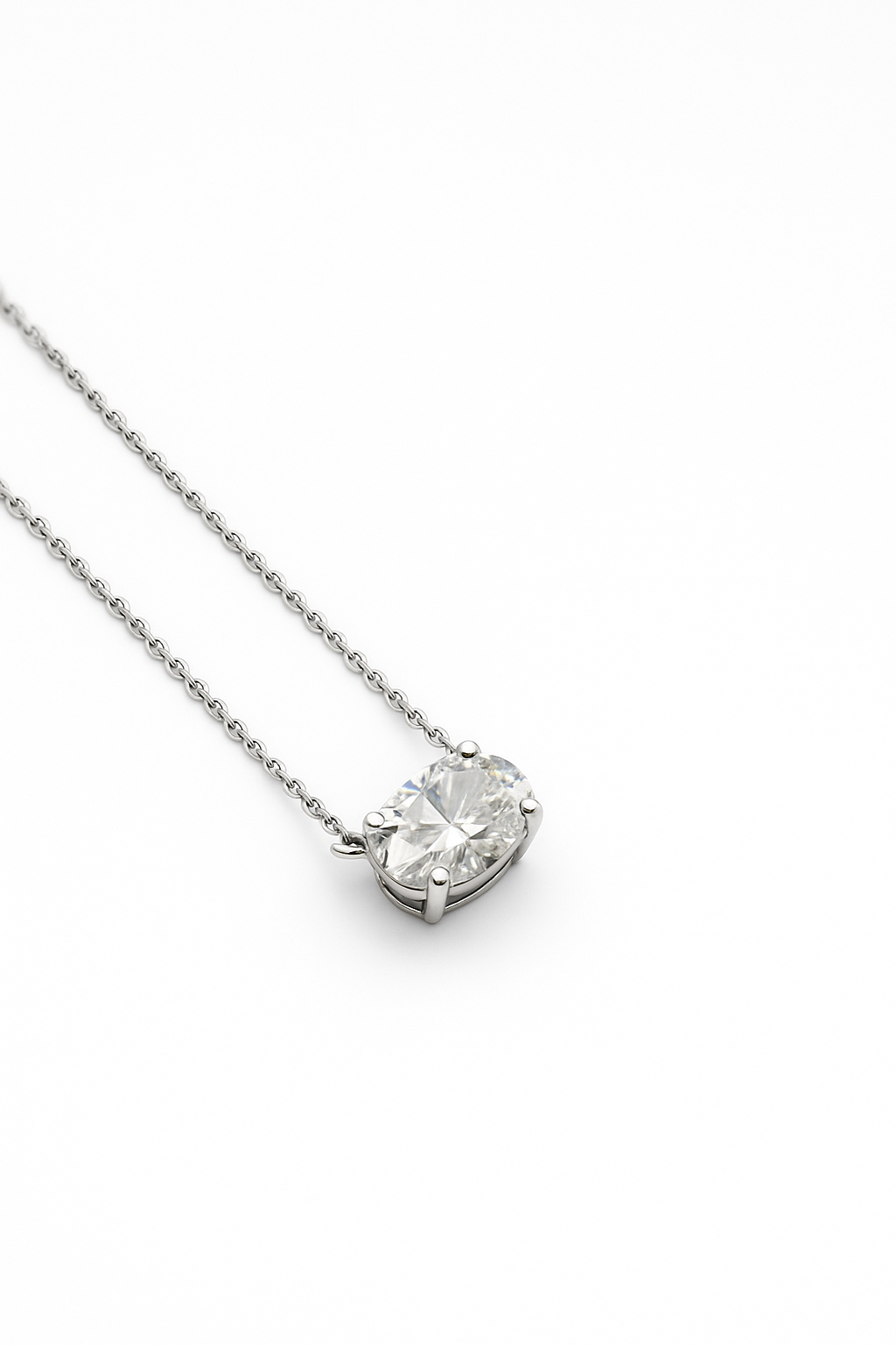 Lab Grown Solitary Necklace Oval Shape 2.0 Carats
