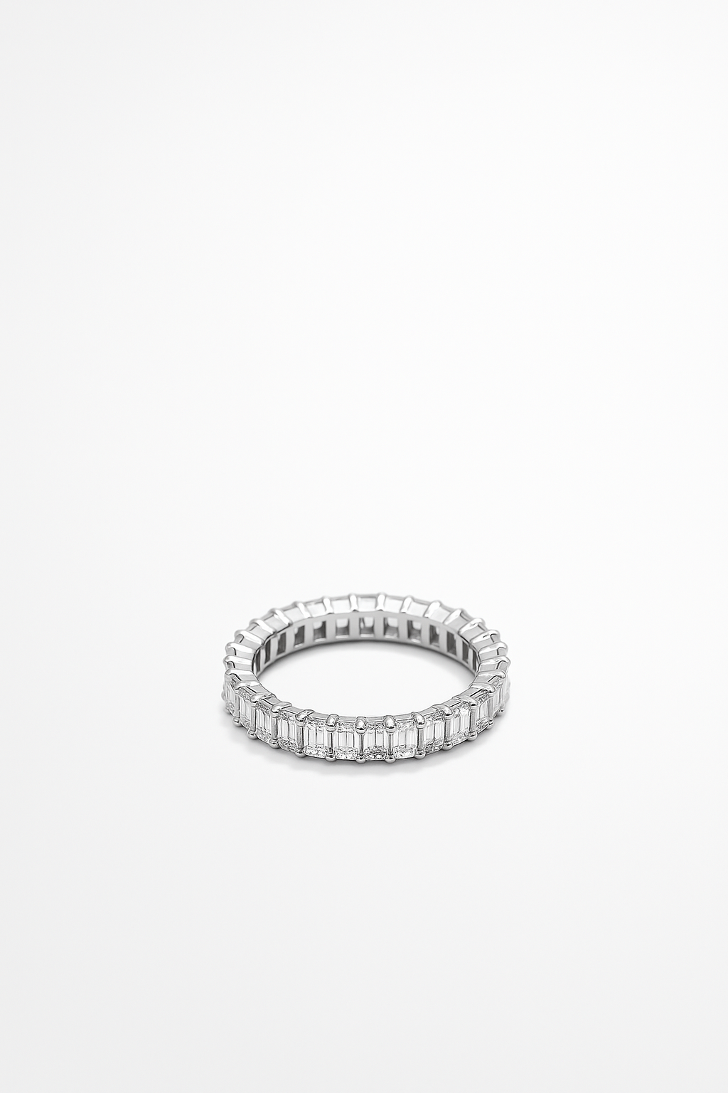Lab Diamond Eternity Ring Emerald Cut 2.5 Carats