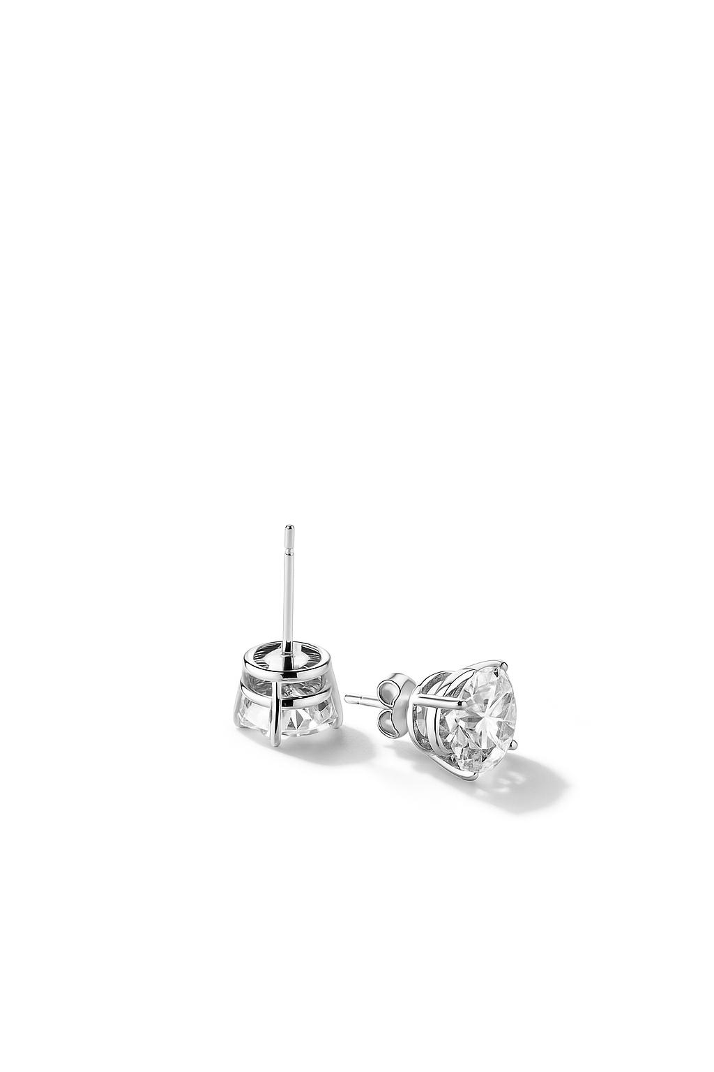 ROUND STUDS 4.0 CARATS