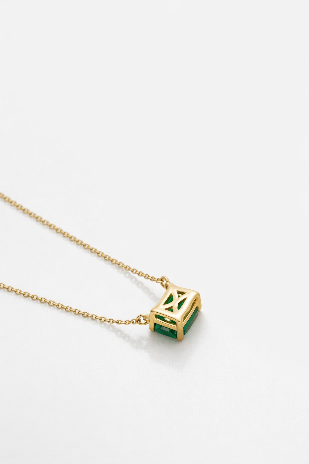 Emerald Necklace 1.2 Carats